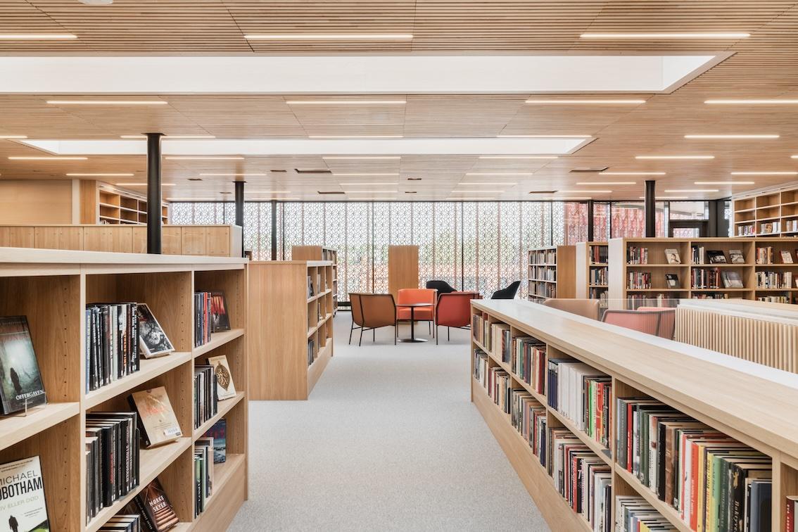 Bibliotek 2.etg 