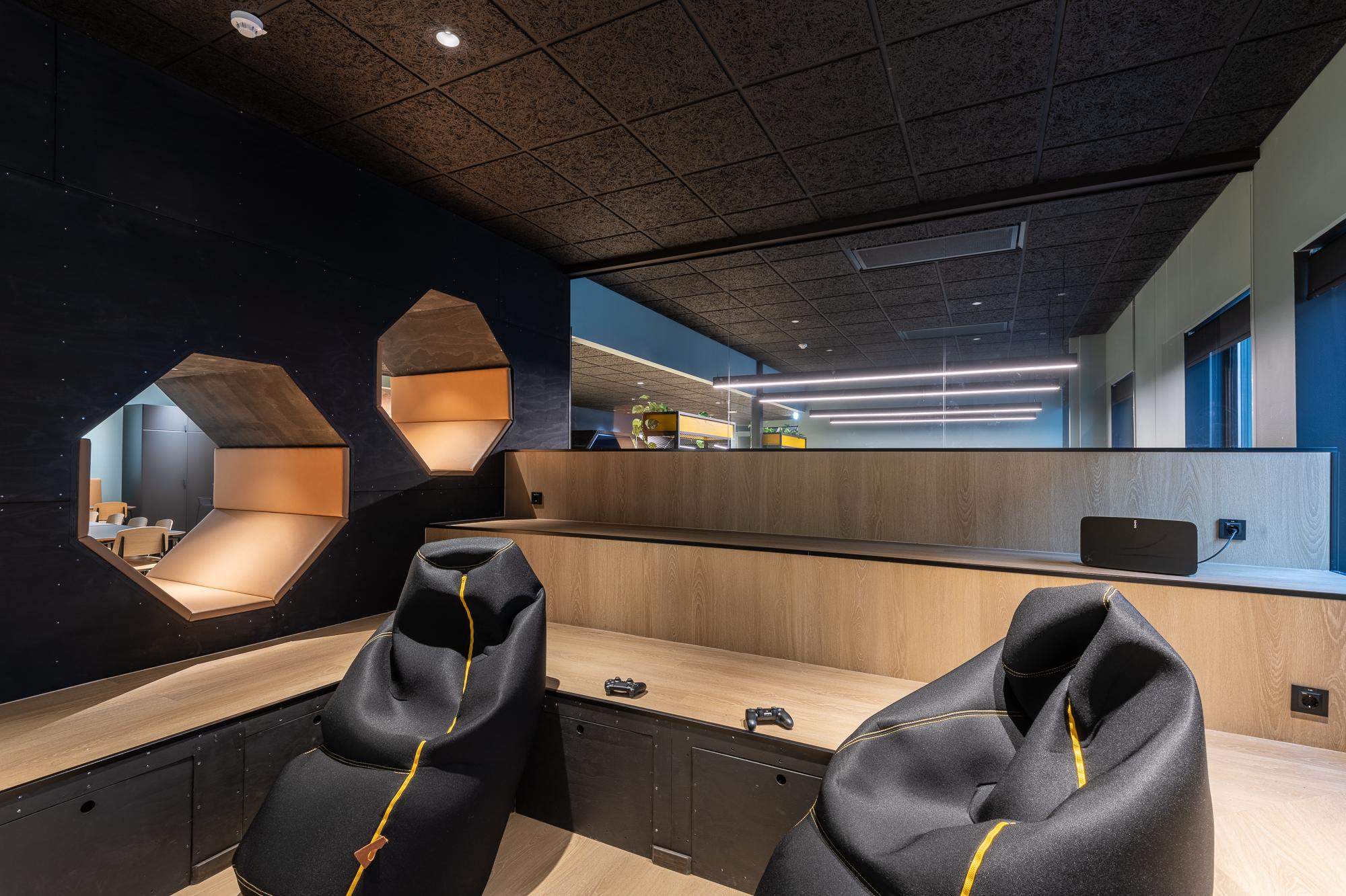 Tribune for allmøter og gaming