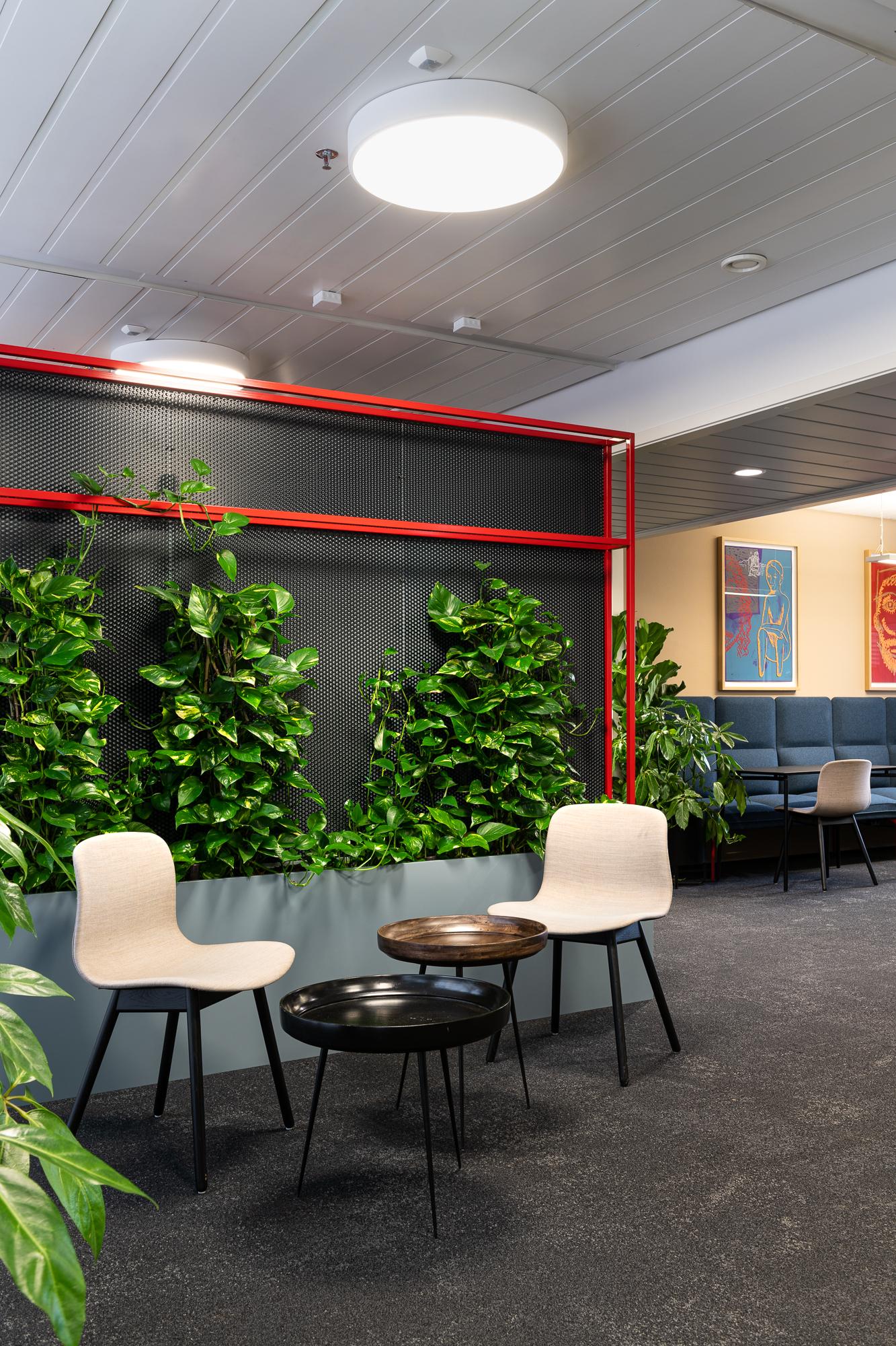 Garderobebåsen sett fra inngangsparti