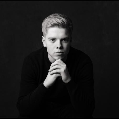 Profile picture for user Alexander Persson