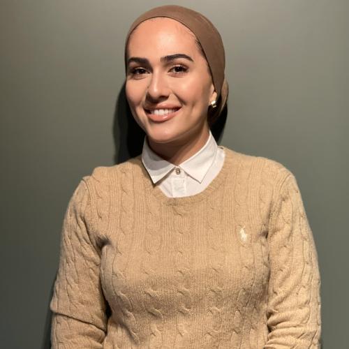 Profile picture for user Munise Demir